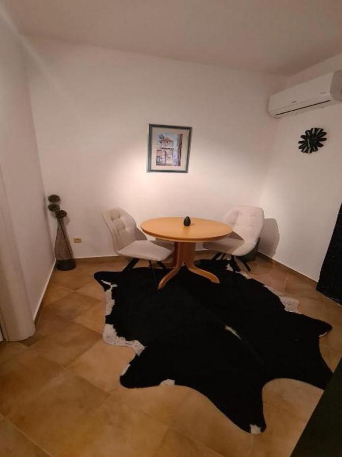 Villa Neda Водице Екстериор снимка